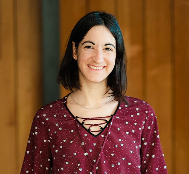 Portrait de Marina, développeuse web et UX/UI