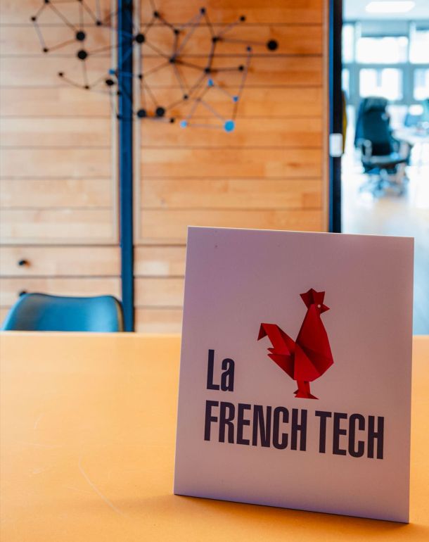 Affiche La French Tech dans la salle de réunion d'Interactive Layer